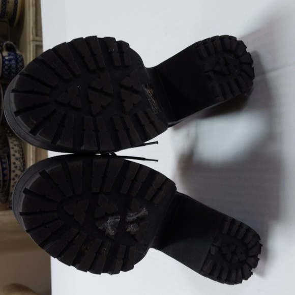 Divided, H&M black canvas healed combat / Moto style booties. Sz 7 - Picture 4 of 6